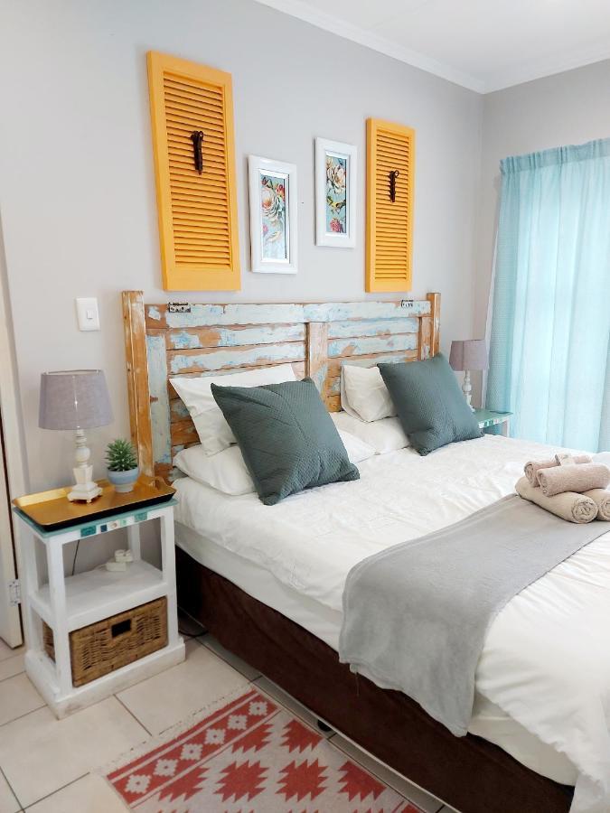 The Coelacanth Guest House And Beach Thyme Self Catering Kiddʼs Beach Eksteriør billede