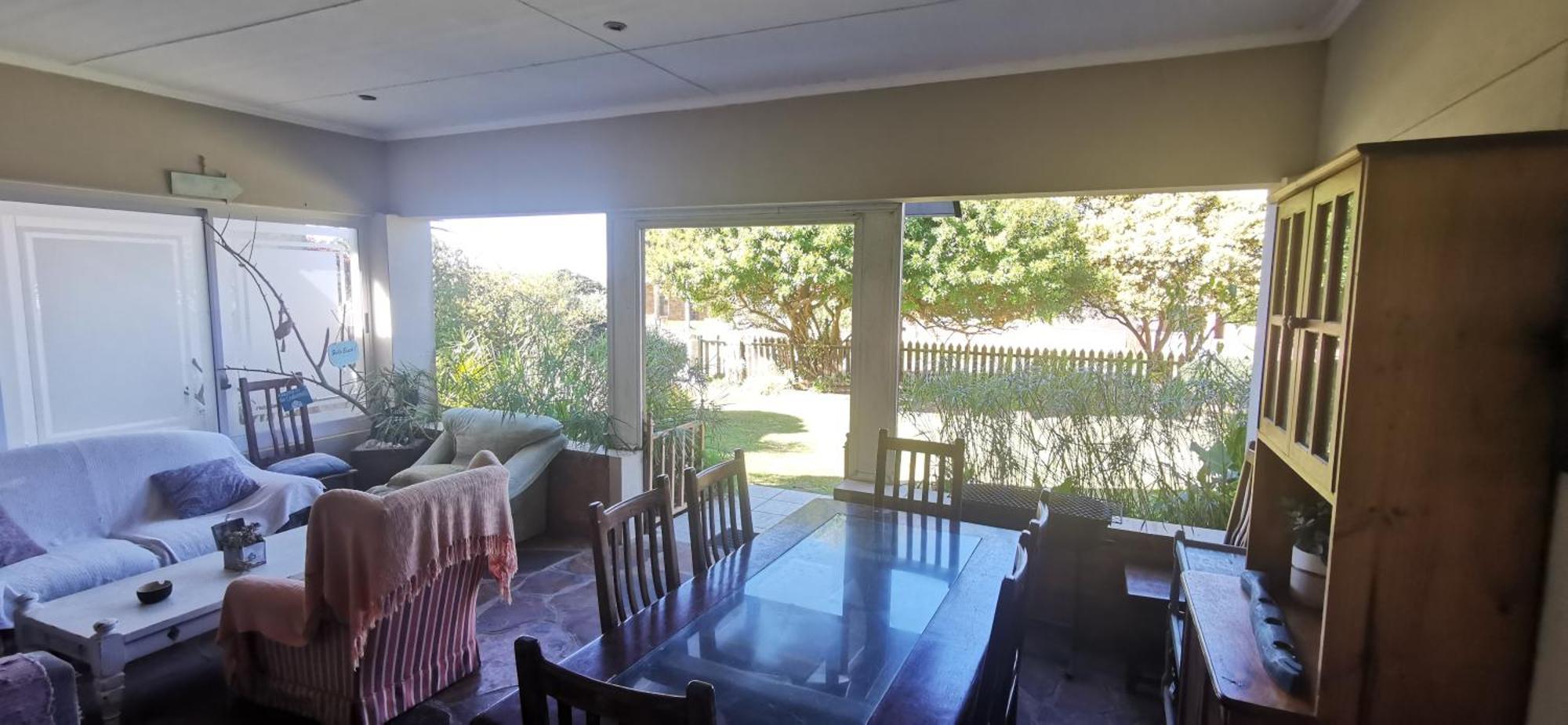 The Coelacanth Guest House And Beach Thyme Self Catering Kiddʼs Beach Eksteriør billede