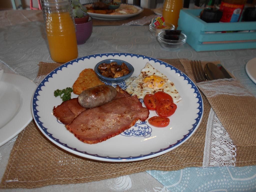 The Coelacanth Guest House And Beach Thyme Self Catering Kiddʼs Beach Eksteriør billede