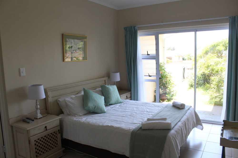 The Coelacanth Guest House And Beach Thyme Self Catering Kiddʼs Beach Eksteriør billede